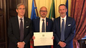 Il Segretario Generale Camic Mariani insignito dell’Ordine della Stella d’Italia nel grado di Cavaliere