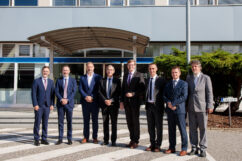 Presidente Manghi in delegazione con l’Ambasciatore Marsili e il ministro dei Trasporti Kupka in visita ad IVECO BUS