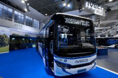 La Commissione Europea sosterrà il progetto di Iveco per autobus interurbani a idrogeno