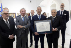 Il presidente Mattarella ha ricevuto il Distintivo d’Oro di CAMIC